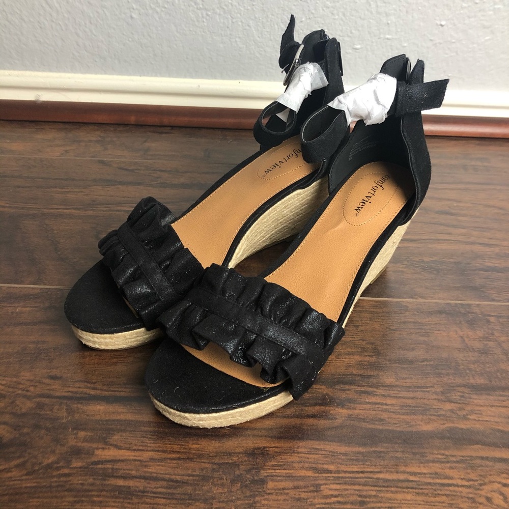 Comfort View Women’s Wedged Heels 🤩